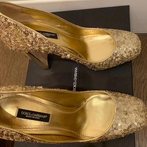 Dolce and Gabbana sequined pumps with stones - Picture 2 of 6